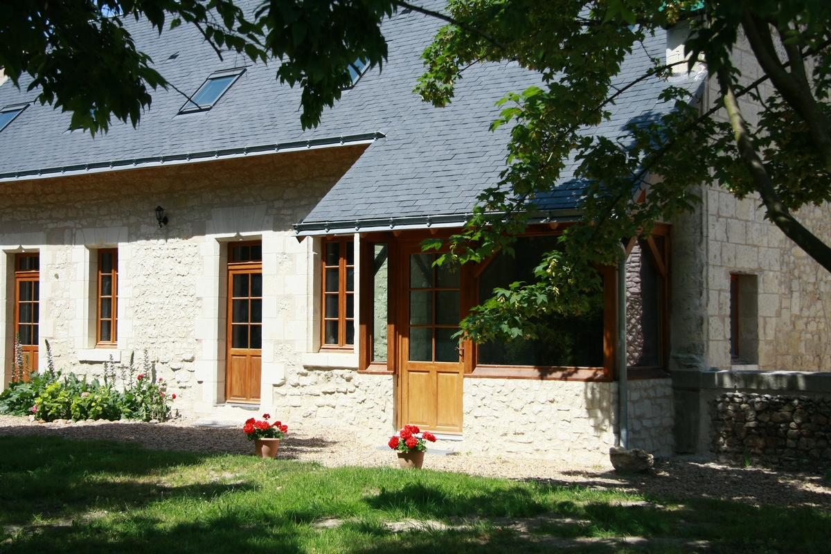 Façade d'entrée cottage La Boulangerie saumur