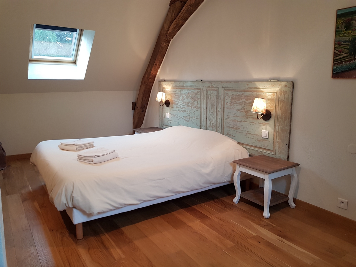 chambre lit double gite cottage la boulangerie